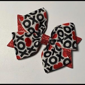 Valentine’s Day bows